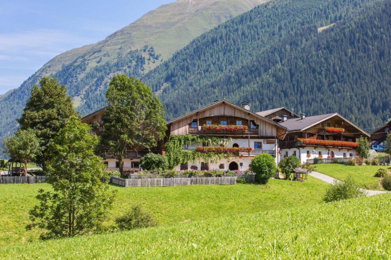 Haspingerhof Apartment Santa Maddalena in Casies Bagian luar foto