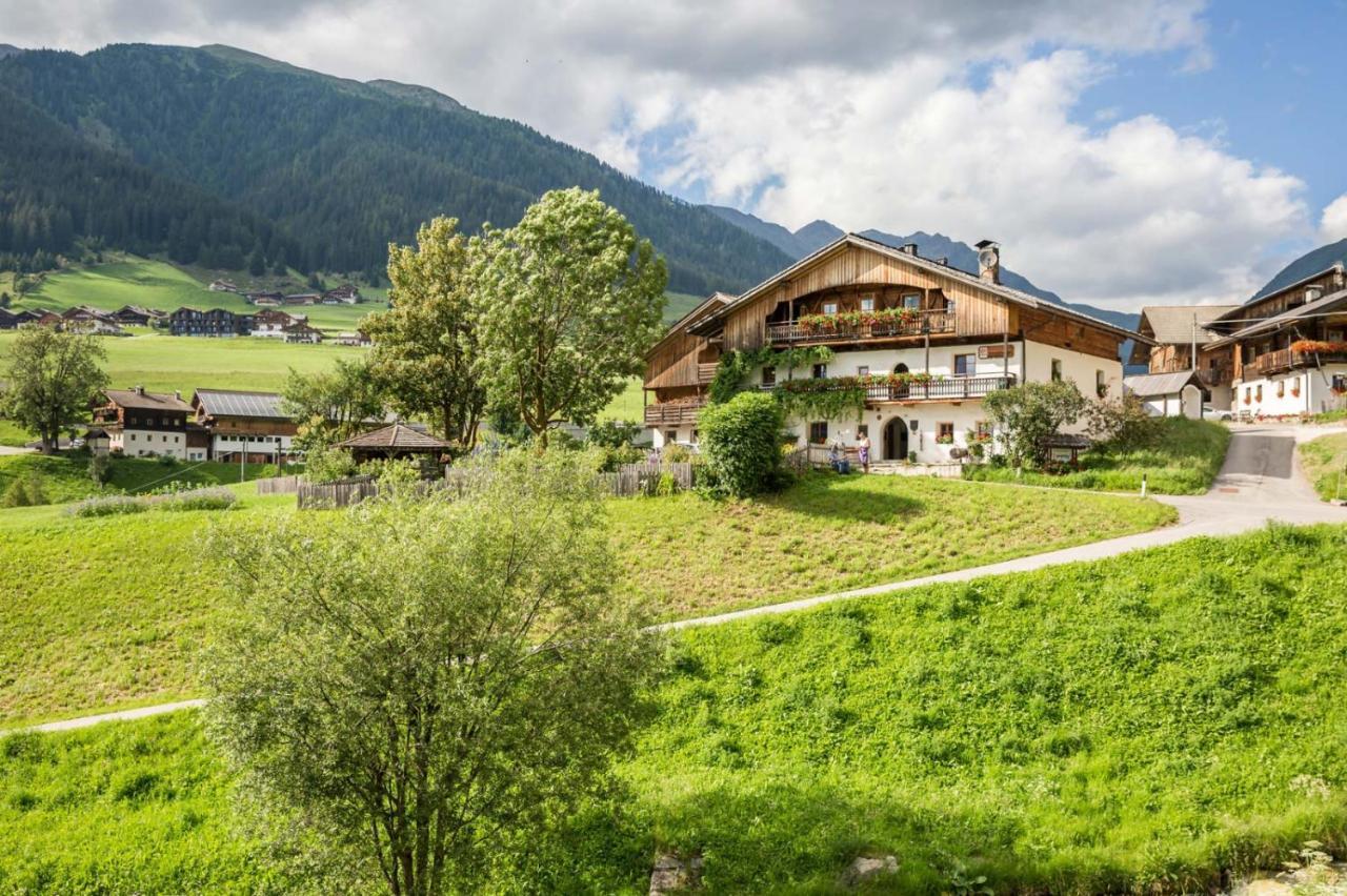 Haspingerhof Apartment Santa Maddalena in Casies Bagian luar foto